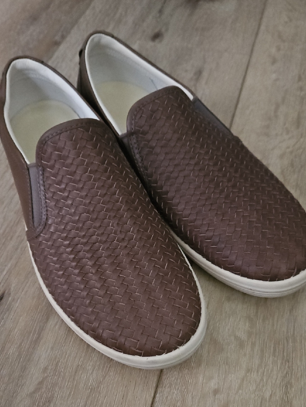 Ecco Womens Brown Woven Slip-On Loafers